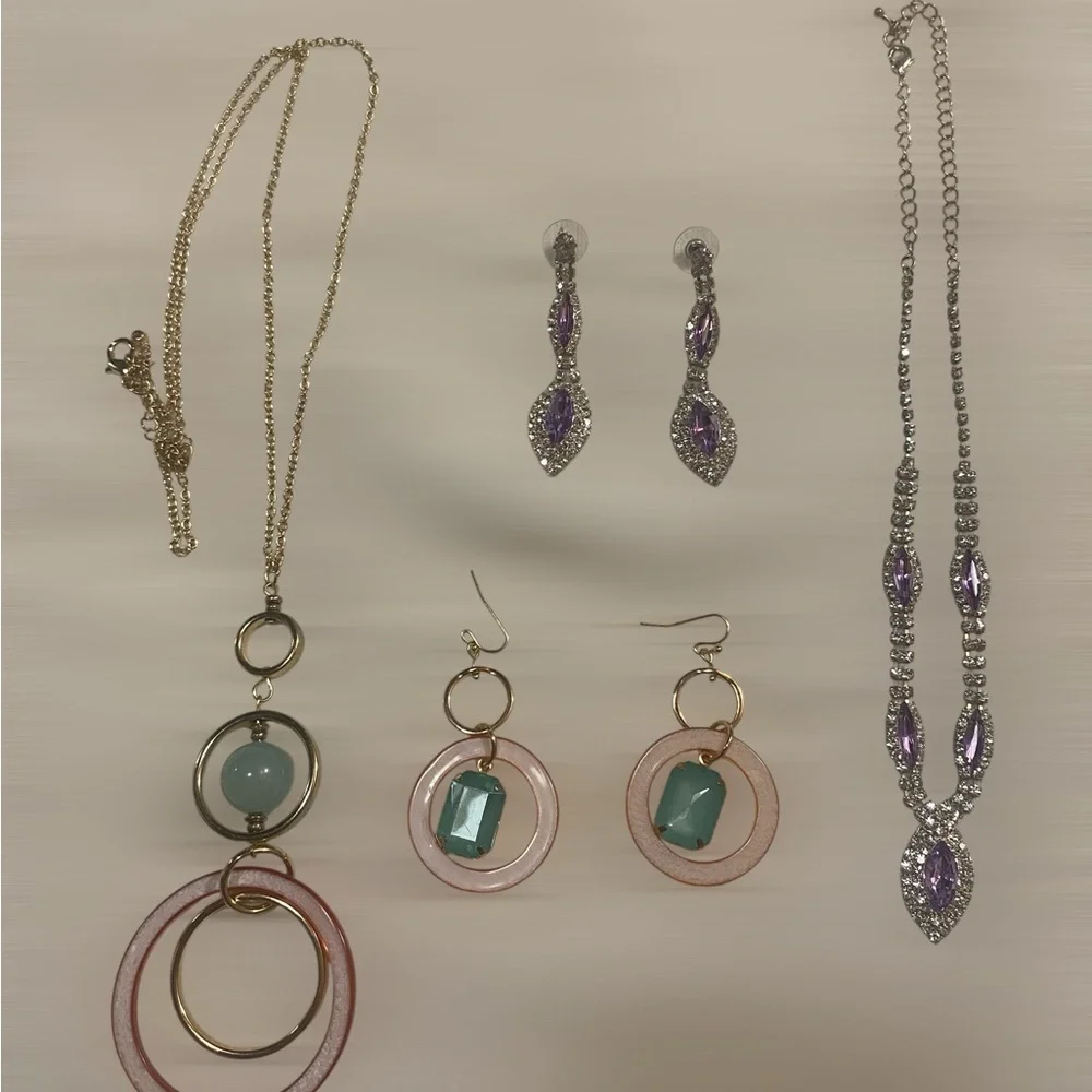 Elegant Vibrant Colors Crystal Pendant Necklace & Earrings Set of 4